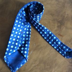 Ermenegildo Zegna woven blue floral tie. Flawless!